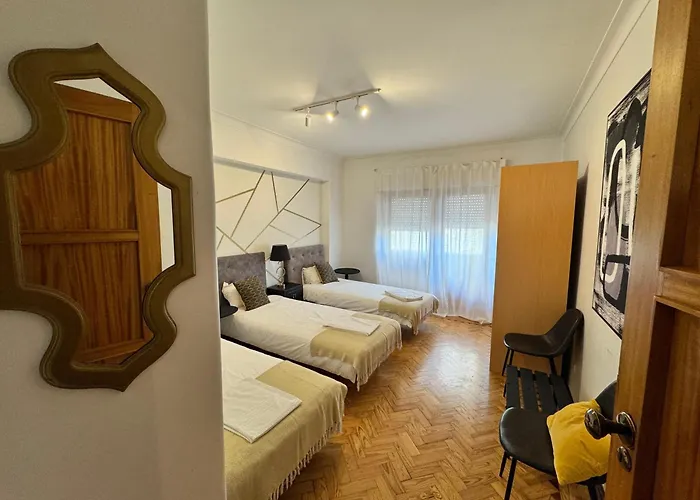 Apolonia 3 Frontal River View アパート *