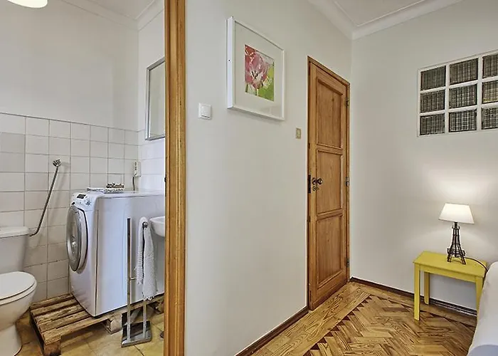 Apolonia 3 Frontal River View アパート *