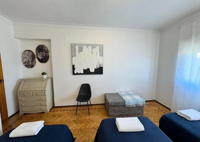 Apolonia 3 Frontal River View リスボン