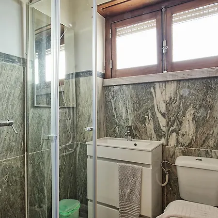 Apartman Apolonia 3 Frontal River View *